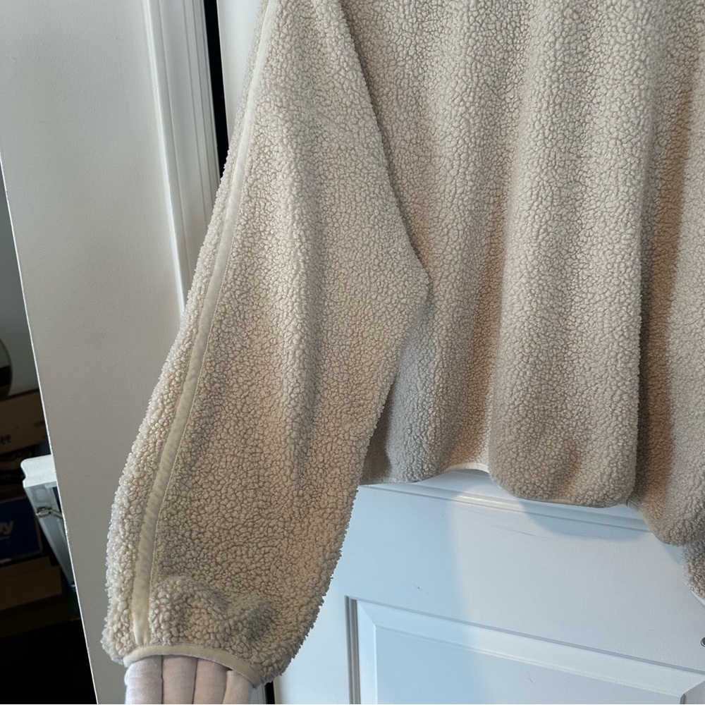 Old Navy Crop Sherpa Quarter Zip Pullover Sweatshirt in Cream - Picture 7 of 11